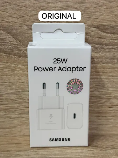 شاحن سامسونج 25 واط أصلي شحن فائق السرعة محول طاقة USB-C أبيض - شواحن بالجملة Errayhany Grossiste المغرب