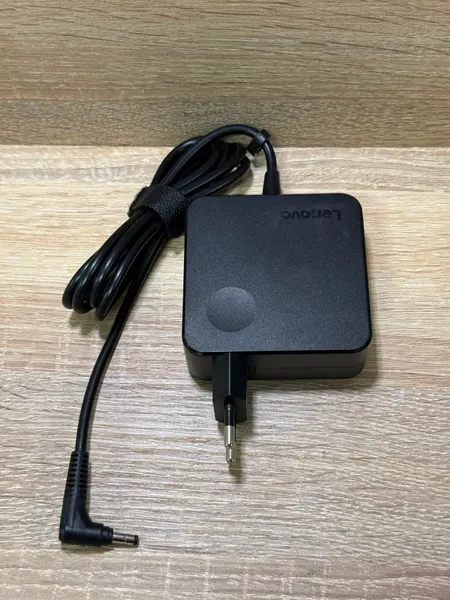 CHARGEUR LENOVO 20V CARRÉ MSSMAR - إكسسوارات السيارة بالجملة Errayhany Grossiste المغرب