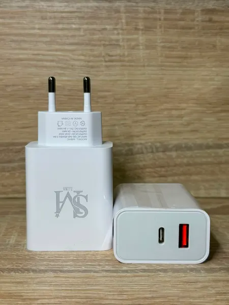 ADAPTER SM M9AC SOBA - محولات وHUB بالجملة Errayhany Grossiste المغرب